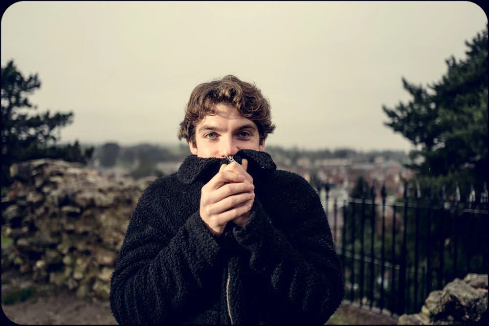 Sam Johnson returns with glimmering new track ‘Peter Pan’ on July 31st