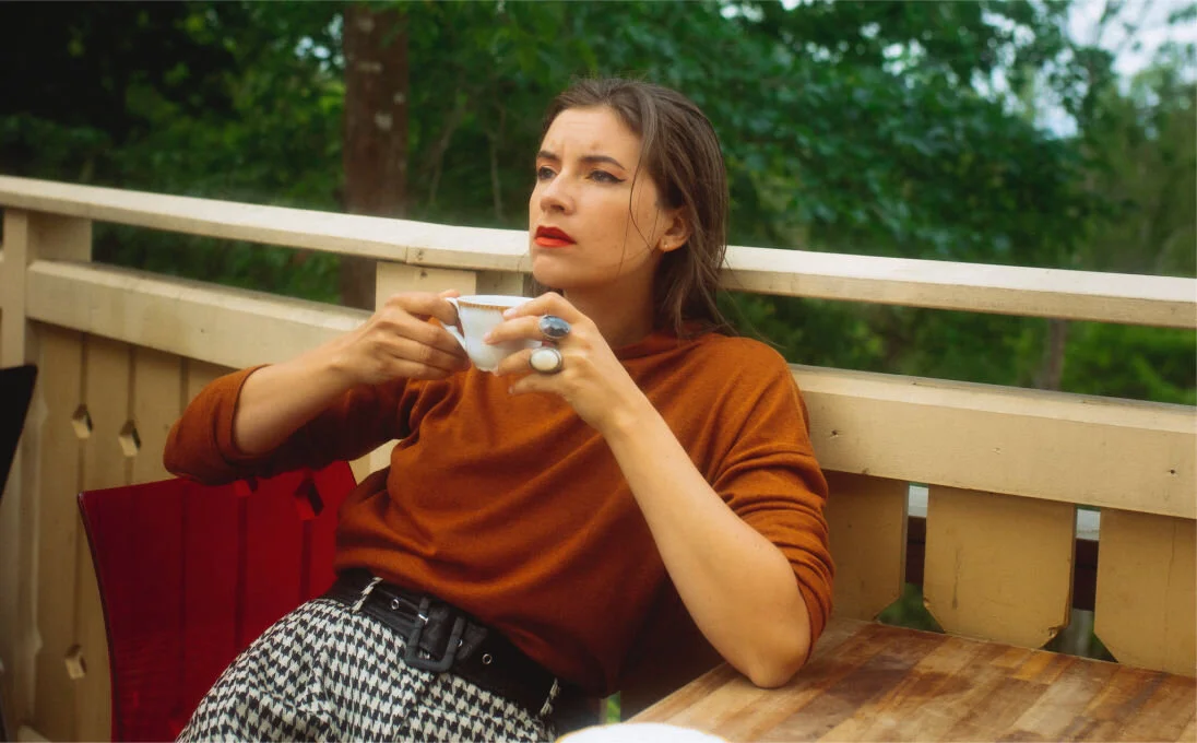 Swedish dream-pop artist Rebecca Reinhard shares new video for 'A Pick'
