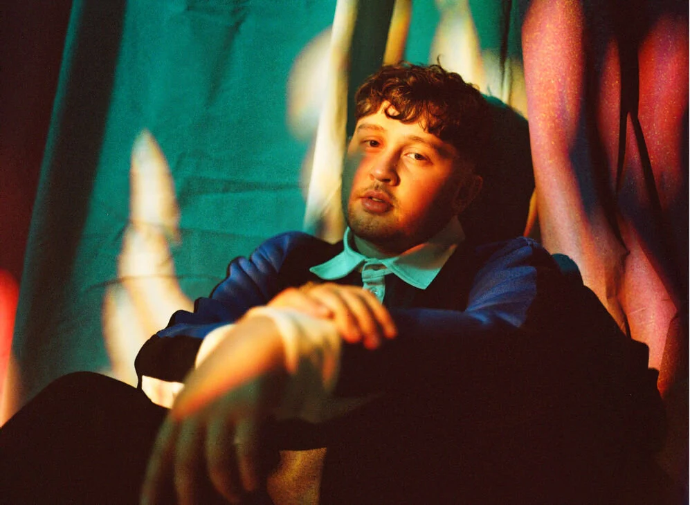 Fast-rising British RnB artist James Vickery returns with the first taster from his debut album - New single 'Somewhere, Out There', out January 27th through Th3rd Brain