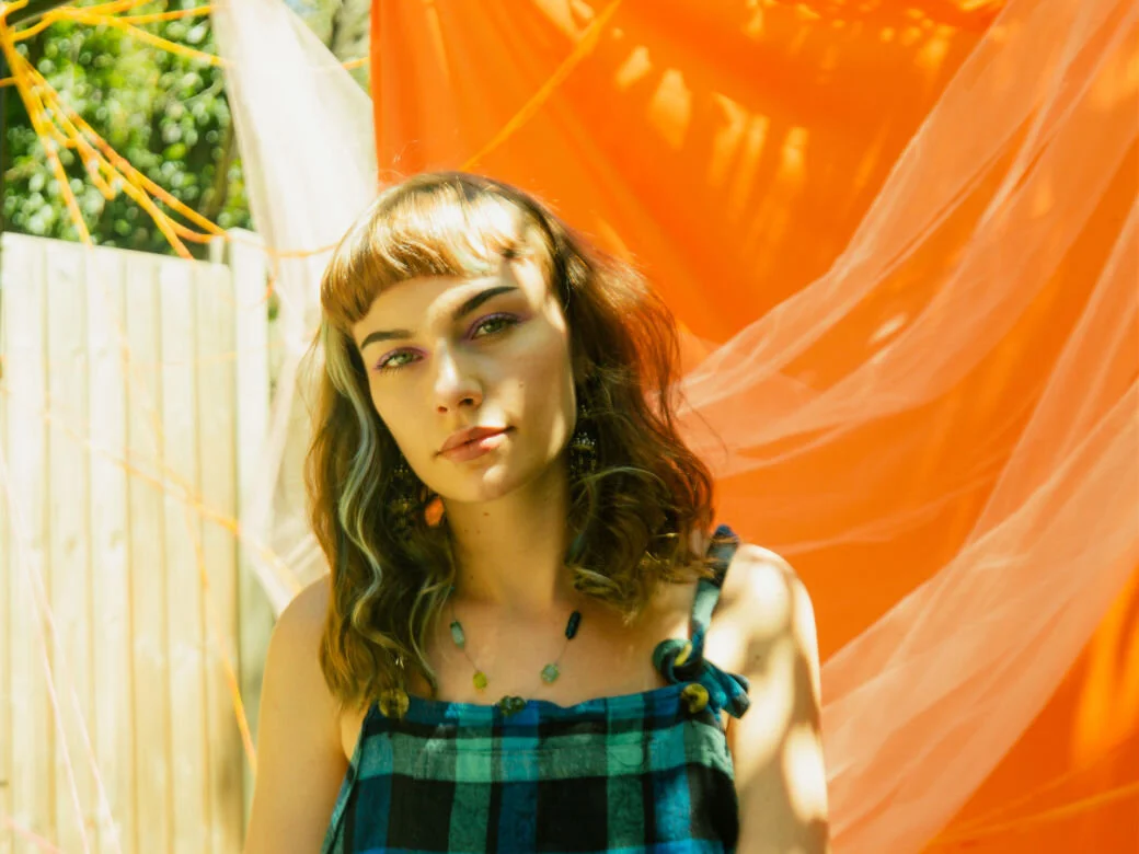 Emerging artist Chloe Rodgers delivers the warm and groove-filled new single 'Better View', out July 22nd through Crowds &amp; Power