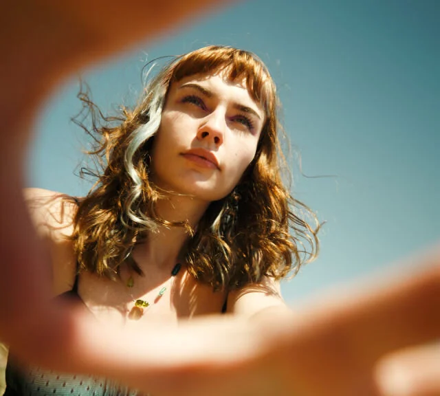 Fast-rising artist Chloe Rodgers announces debut EP 'Back To The Quay' alongside the sweeping title-track, out September 2nd