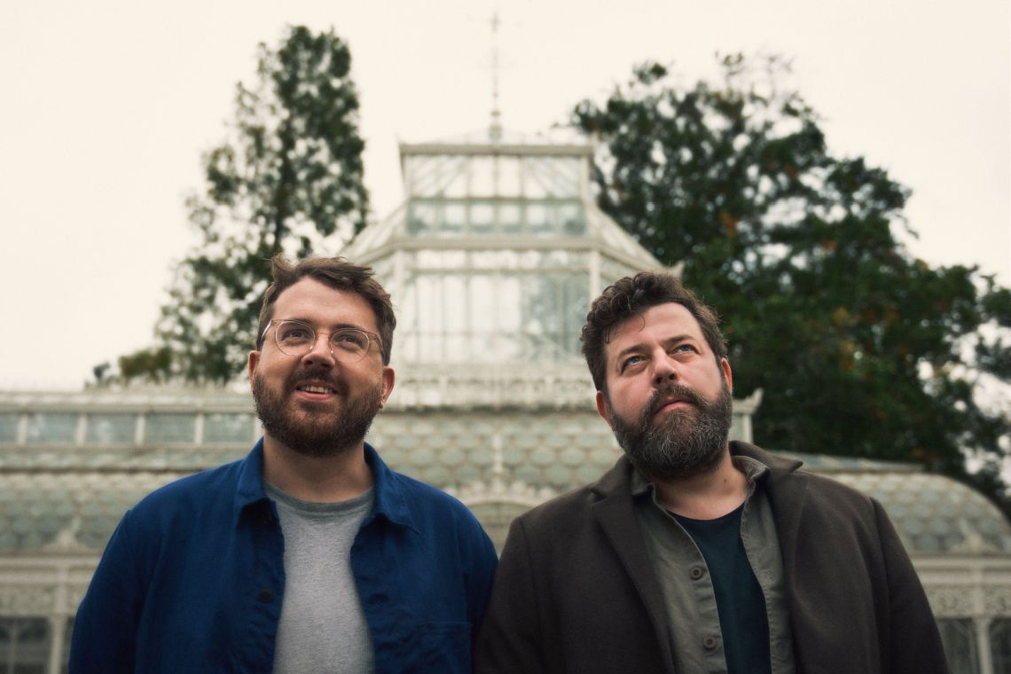 Bear's Den unveil new single 'Shadows', taken from their forthcoming new album 'Blue Hours', set for release on May 13th