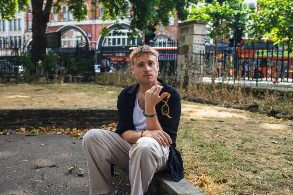 Jersey born / Irish singer-songwriter Tadhg Daly releases the Jolé edit of his latest single 'Novovaine', out October 28th