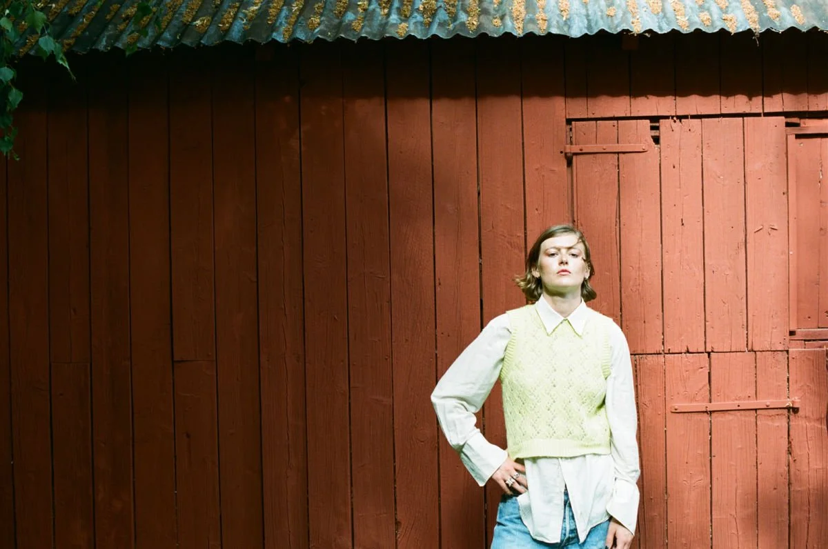 Swedish singer-songwriter Ellen Krauss sees out 2022 with the heartbreaking new single 'This Time Of Year', out December 2nd