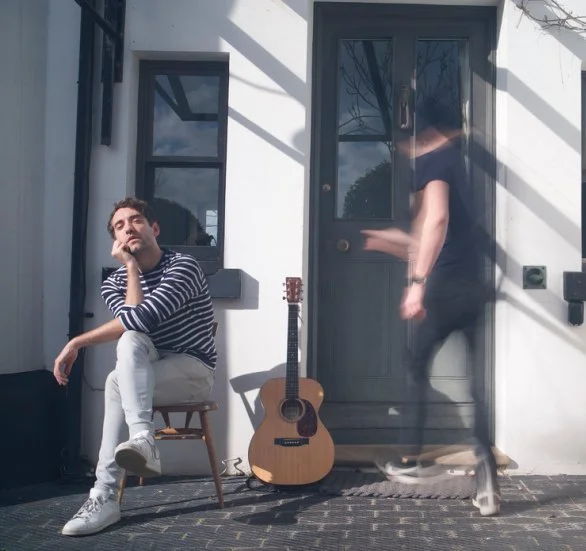 Liverpudlian hit singer and songwriter BANNERS returns today with the vibrant new single &amp; video "C'est La Vie"