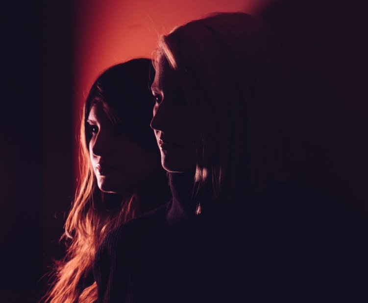 Smoke Fairies release their eagerly-awaited sixth album 'Carried In Sound'