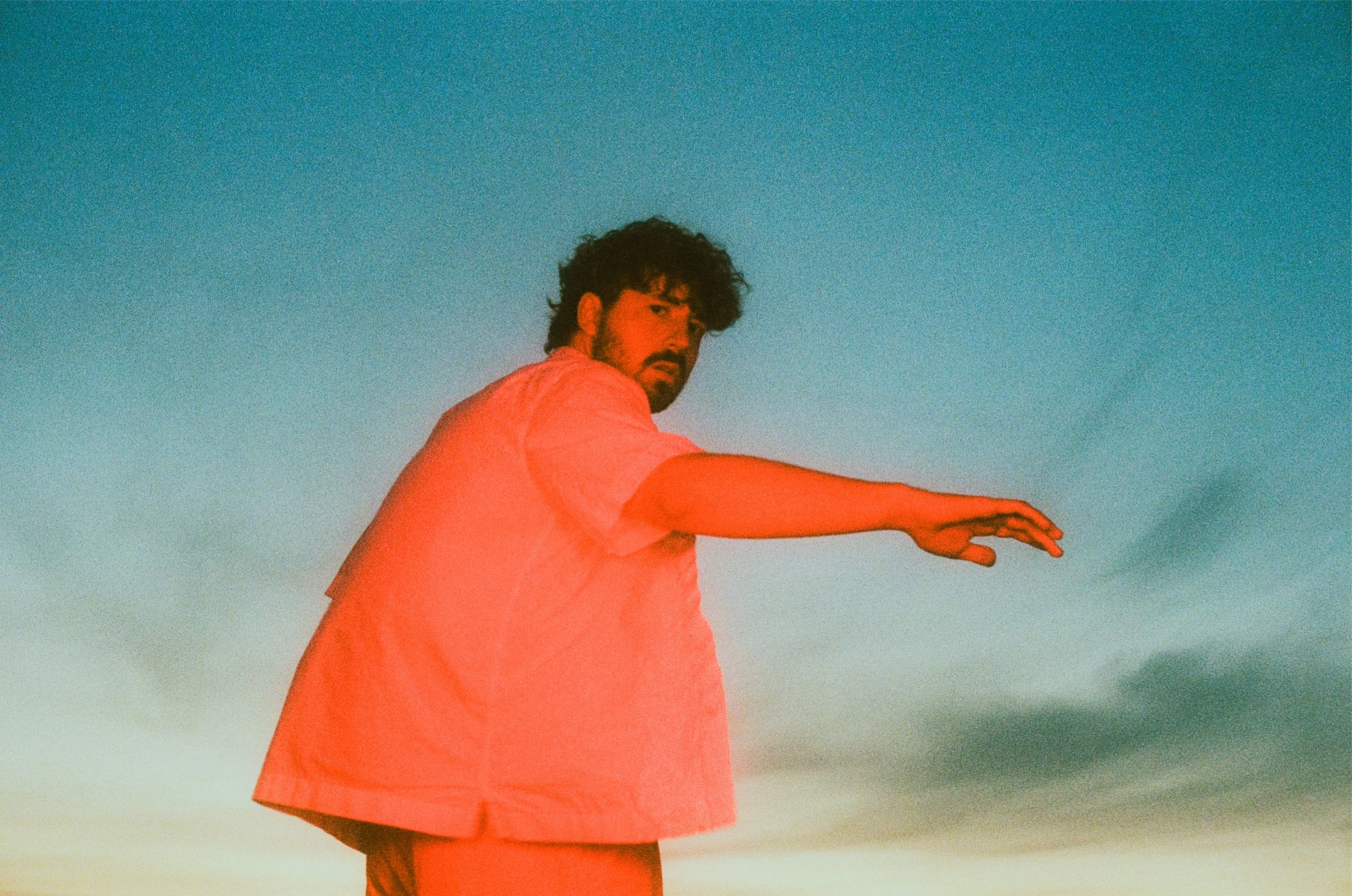 Kai Bosch announces UK headline tour allongside support shows with Katie Gregson-MacLeod