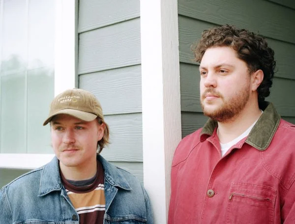 Acclaimed alt-folk duo Memorial today unveil their latest single "Silver" - taken from their forthcoming album 'Redsetter' out May 10th through Lucy Rose's Real Kind Records