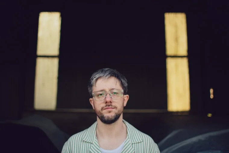 Irish singer-songwriter Nathan O'Regan releases his new single "Killer" through Belfast label Zenith Cafe