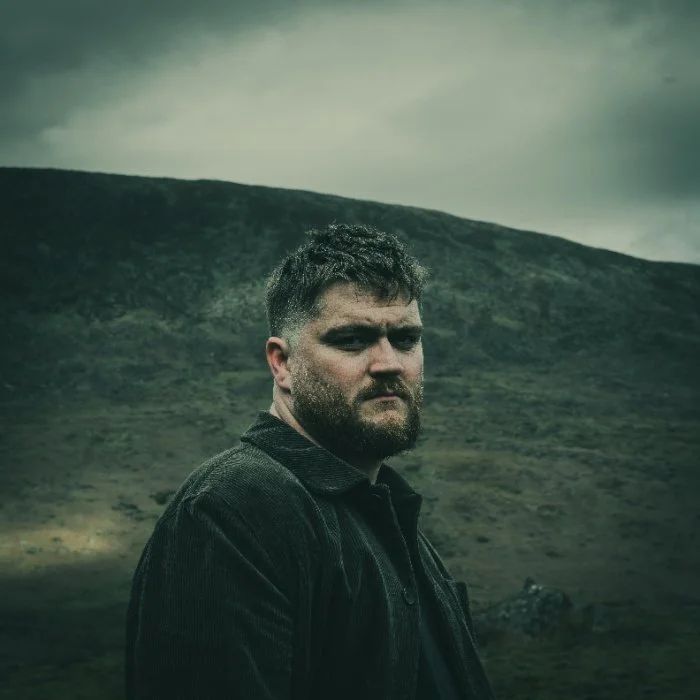 Rising Irish singer and songwriter Dave Lofts releases his new single "Where Is The Love" via B-Unique Records