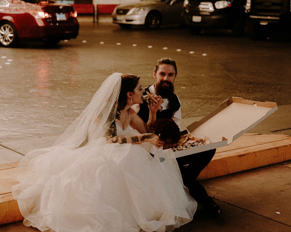 las-vegas-wedding-photographer-elopement-ochiweddings231117 (74).jpg