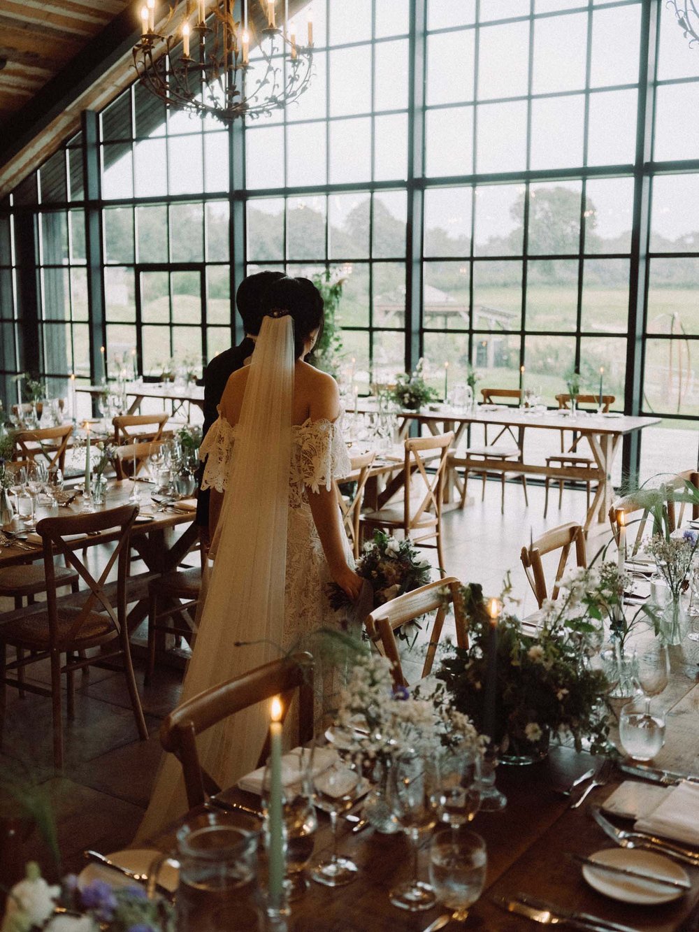 botley-hill-barn-documentary-style-wedding-photographer-Surrey-Ochi-Weddings051.jpg