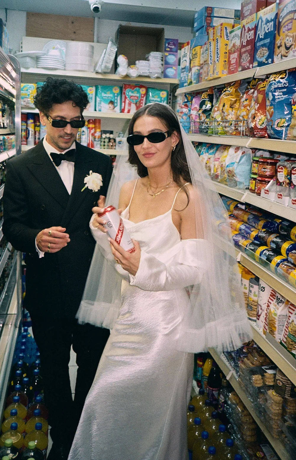 Hannah&Billy-Kodak-Portra-800-001.jpg