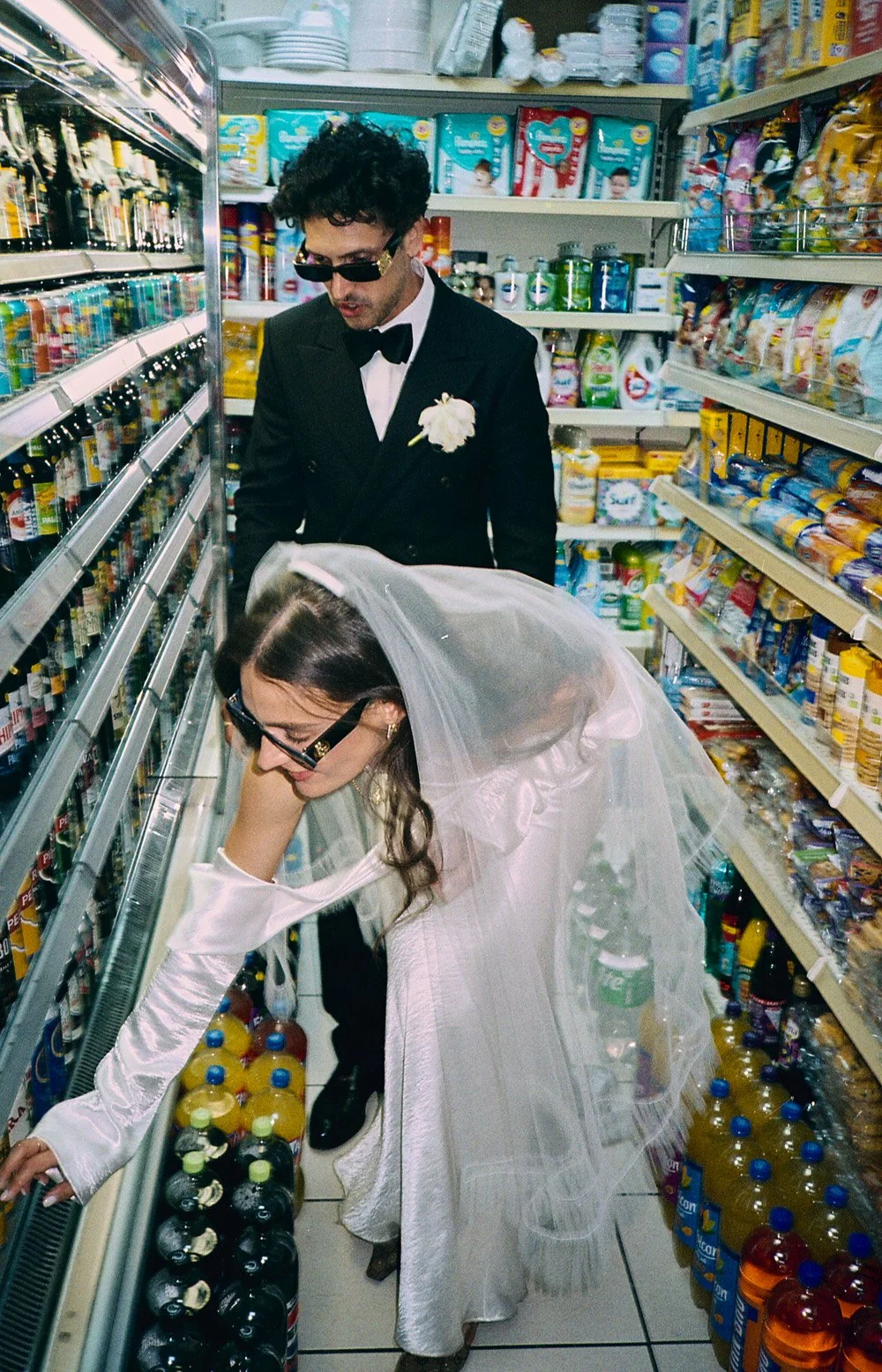 Hannah&Billy-Kodak-Portra-800-002.jpg