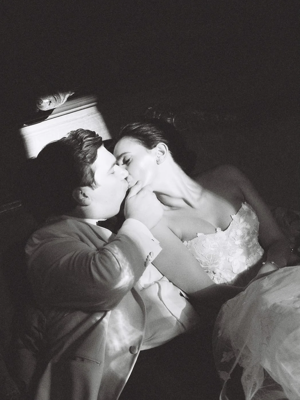 The Kennedy&rsquo;s on Film📸🇫🇷

@chateauladurantie 
@alesiasolo.co 
@rachaelellenevents 
@photographiqueuk 

Bristol wedding photographer | London wedding photographer | Editorial wedding photographer | Documentary wedding photography | Film weddi