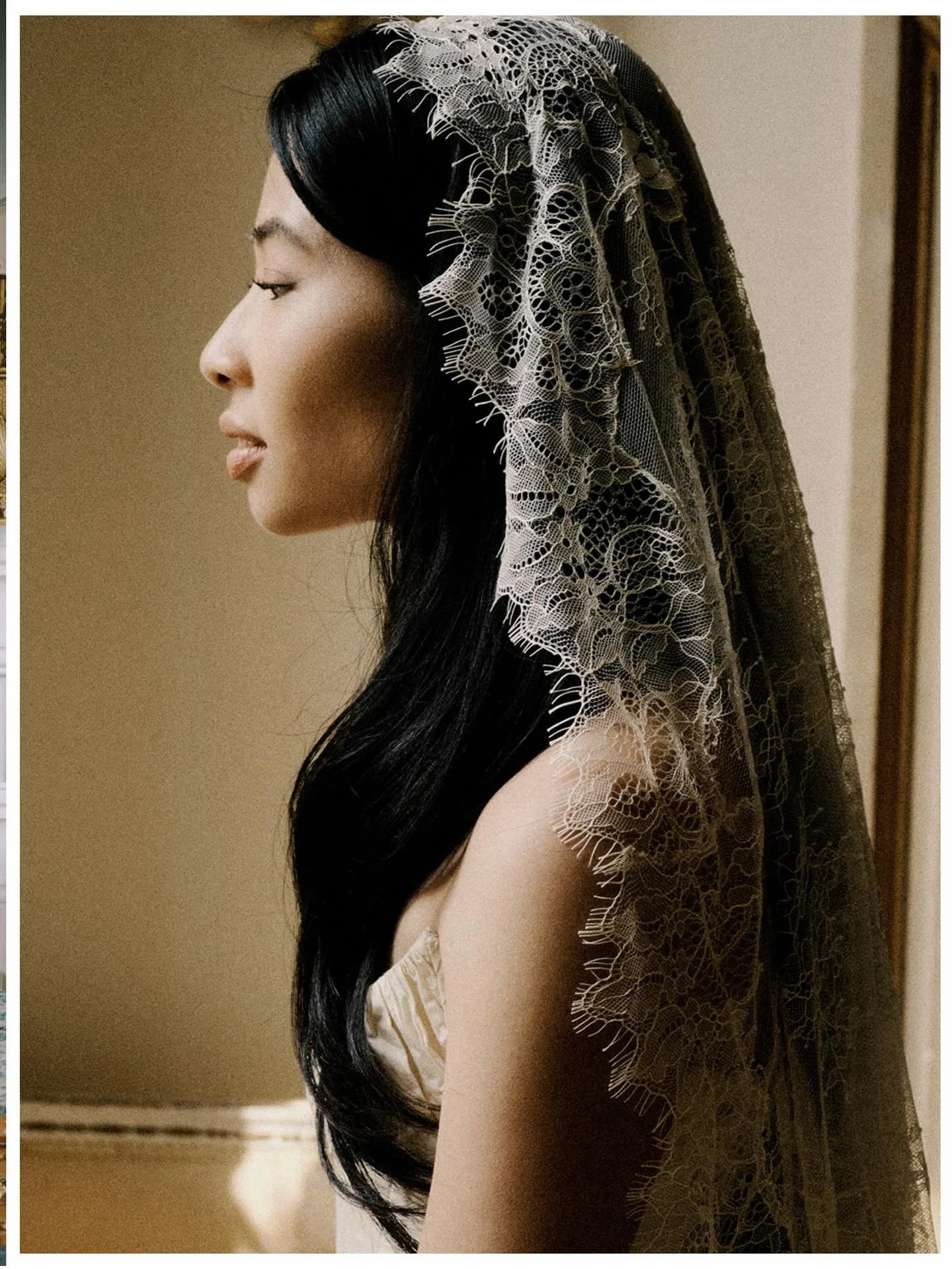 The Bride ❤️&zwj;🔥 

Eliz &amp; Gabby at my favourite French venue, @chateauladurantie 🇫🇷 

Also now showcasing our new video postcards that @victorialindsaycoghill and I have been working on. 

Get in touch if you&rsquo;d like to see more and tal