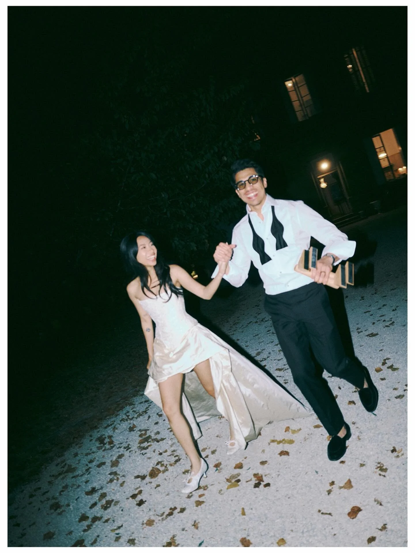 Dinner by candle light ❤️&zwj;🔥

@chateauladurantie 
@chatelaine_events 
@ourfabulousthings 
@immorallondon 

Bristolweddingphotographer wedding photographer | London wedding photographer | Destination wedding photographer | Editorial wedding photog