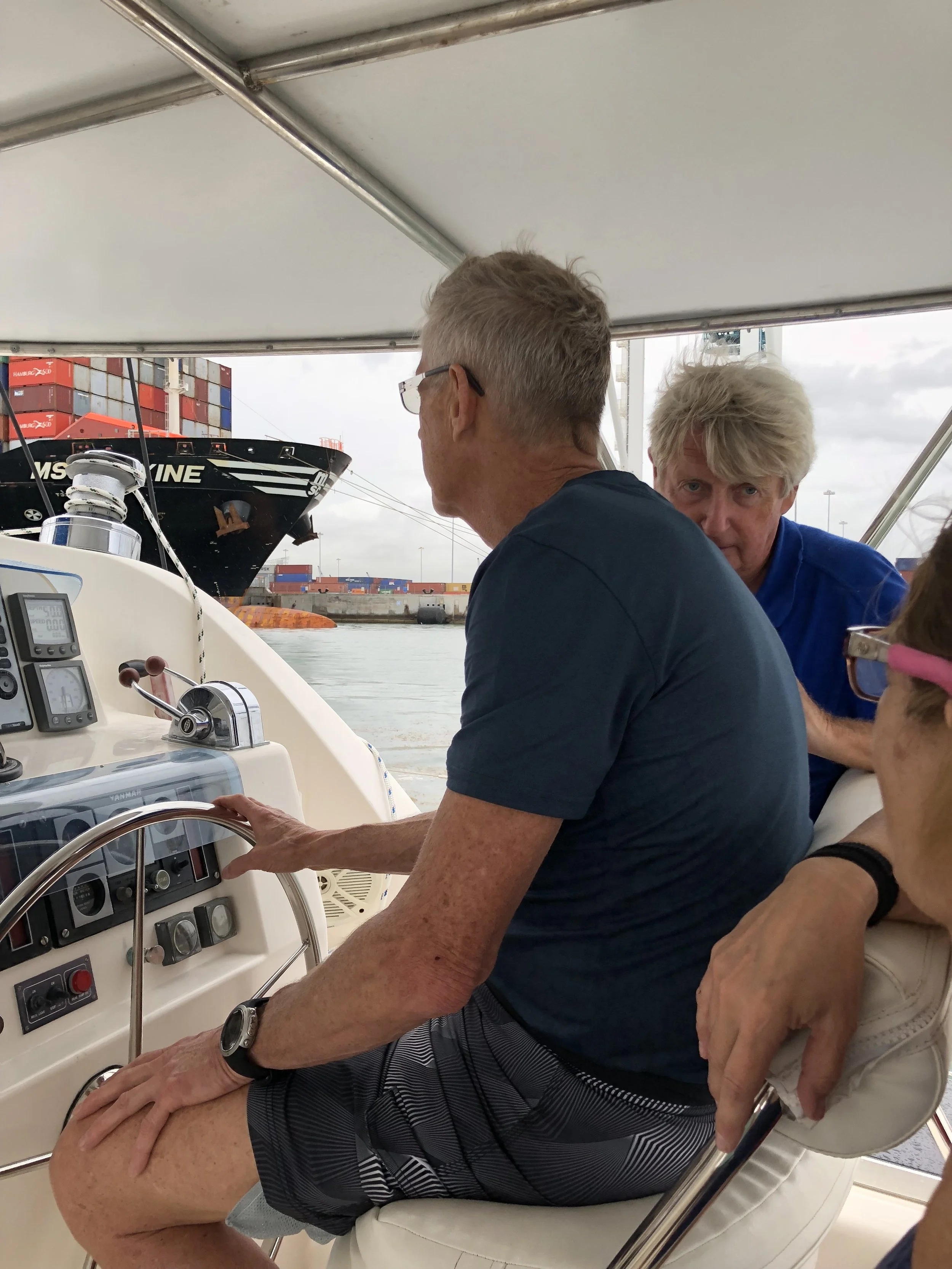 Louie gettin' schooled