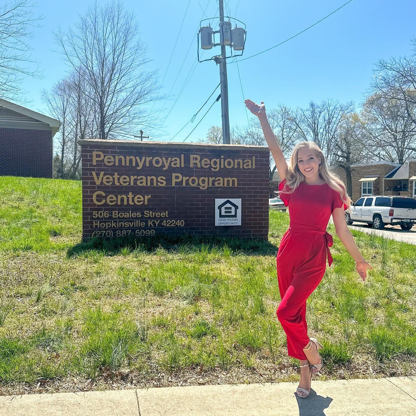 The first stop on our #HeroesHomeTour was the Pennyroyal Veterans Center in Hopkinsville, Kentucky which is just north of Fort Campbell! Meeting these incredible individuals was such an honor. They were so kind and genuine to talk with. Hearing their