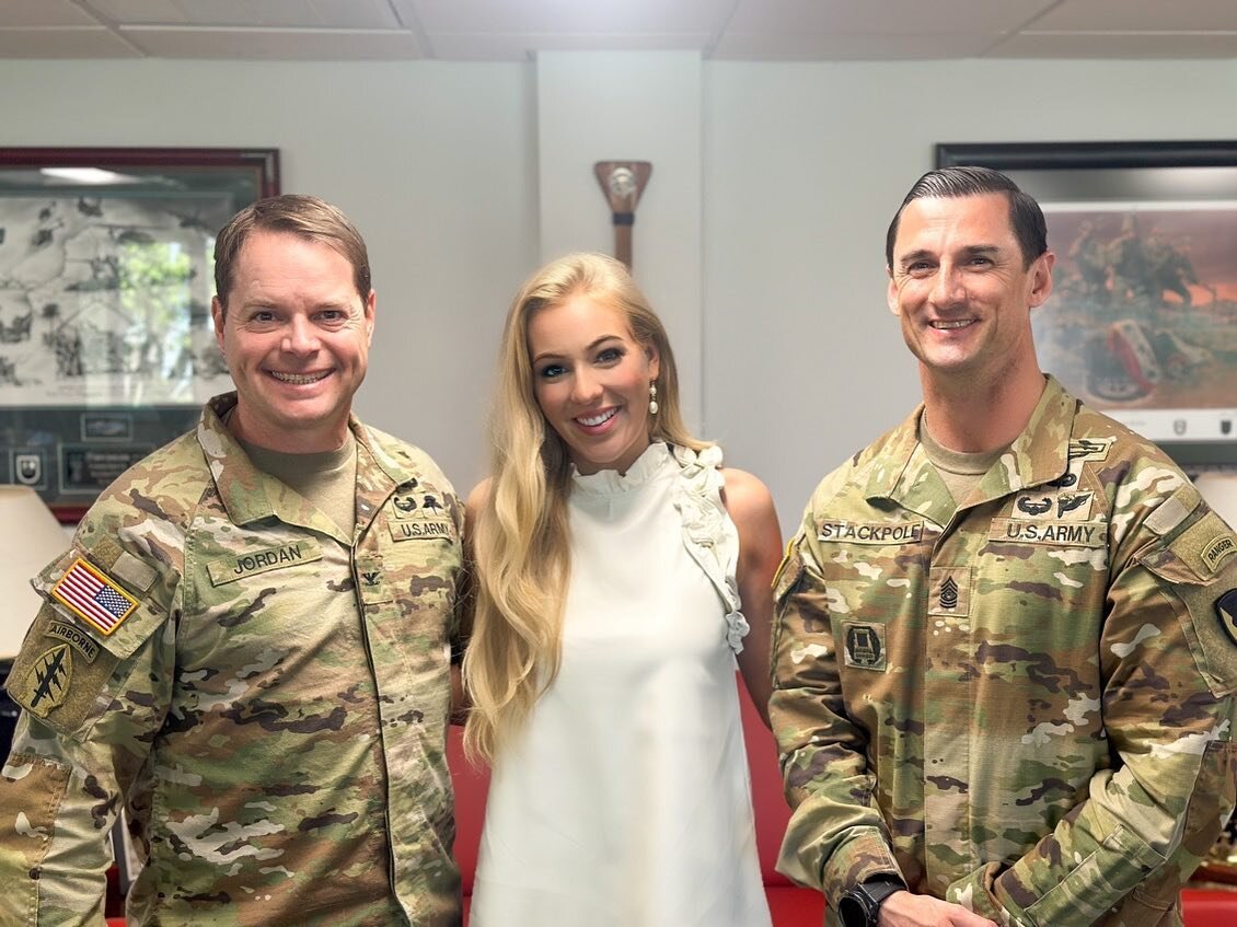 It was such an honor to meet with Fort Campbell Garrison Commander Andy Jordan  and Command Seargeant Major of the Garrison Chad Stackpole to discuss @savannahssoldiersorg continued partnership with the Garrison! We cannot wait to support their missi