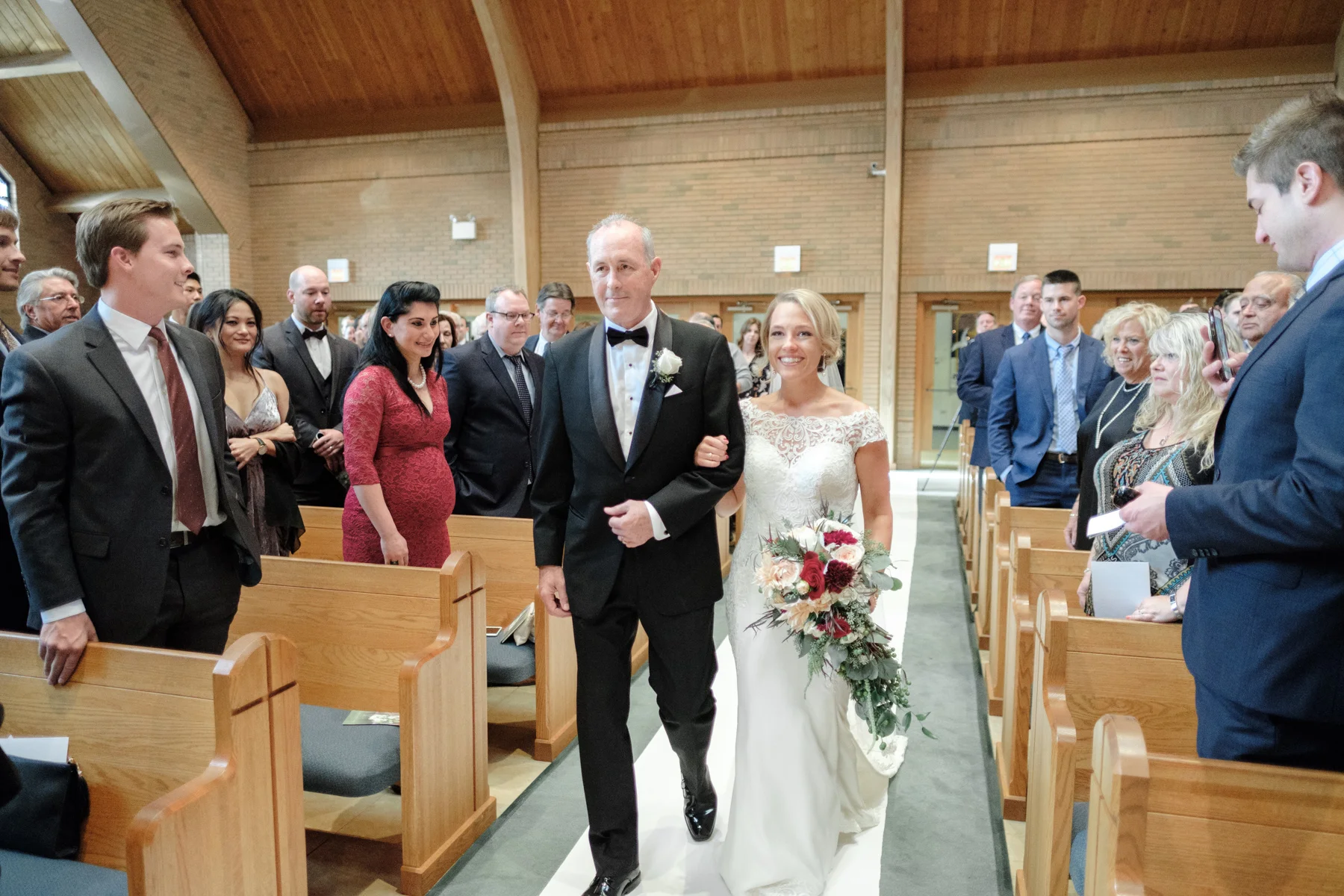 2017_BAP_KalliMatt_Gleneagles_CountryClub_Lemont_Wedding-36.jpg