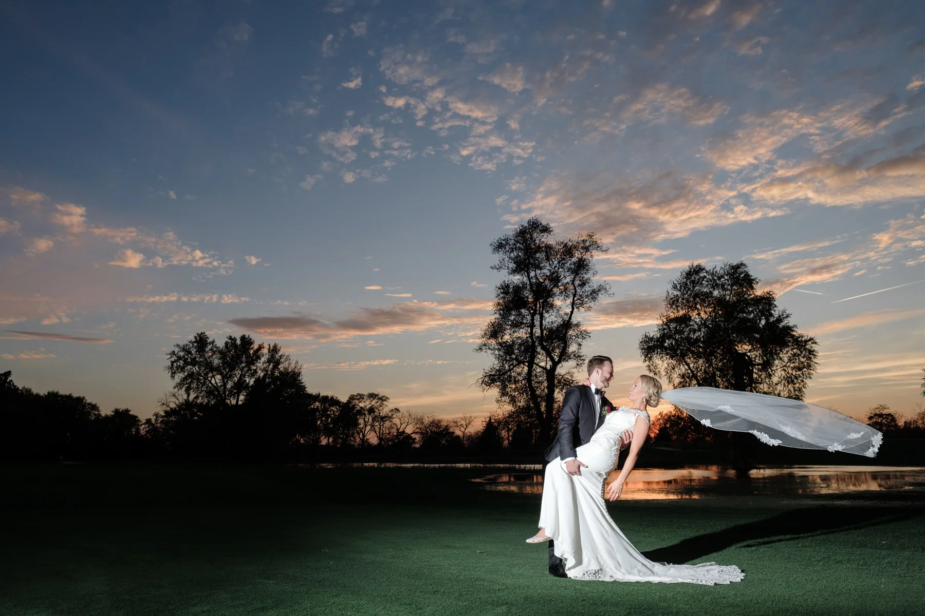 2017_BAP_KalliMatt_Gleneagles_CountryClub_Lemont_Wedding-64.jpg