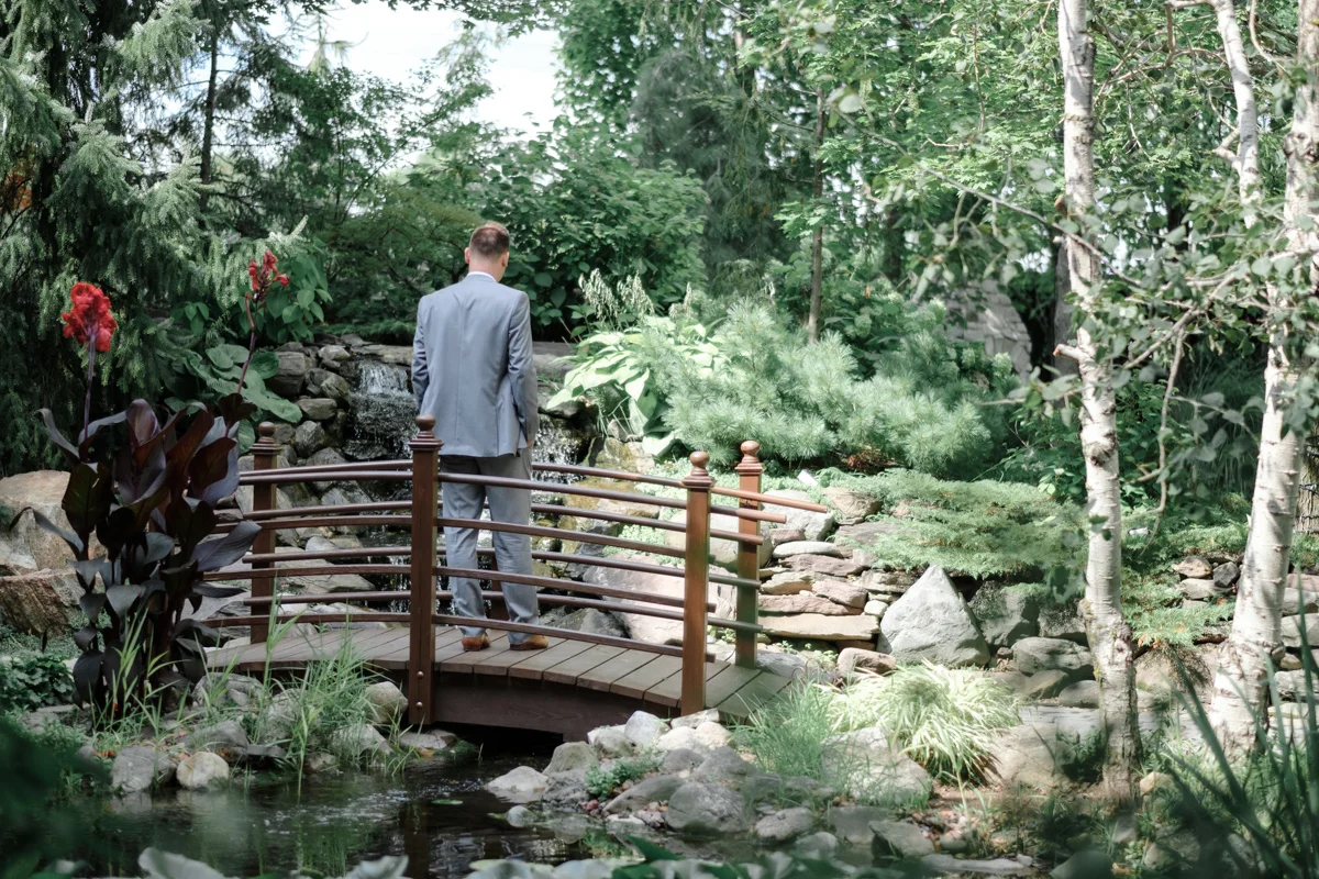 2017_Kari_Jeremy_BLOG_Woodstock_Gardens-17.jpg