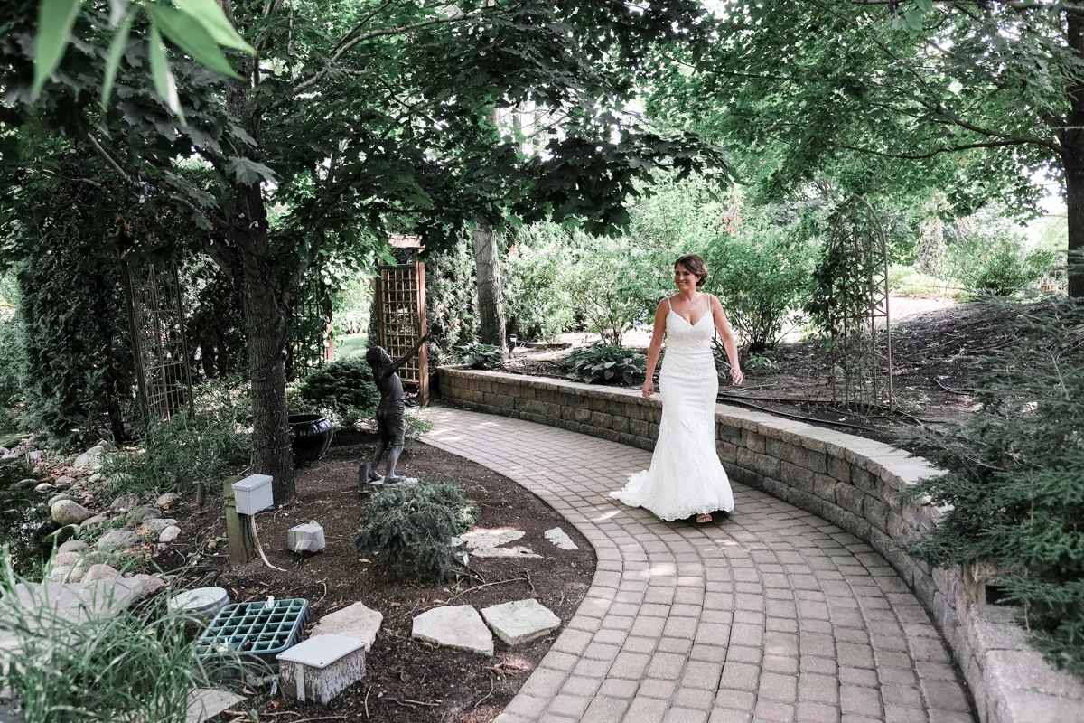 2017_Kari_Jeremy_BLOG_Woodstock_Gardens-18.jpg