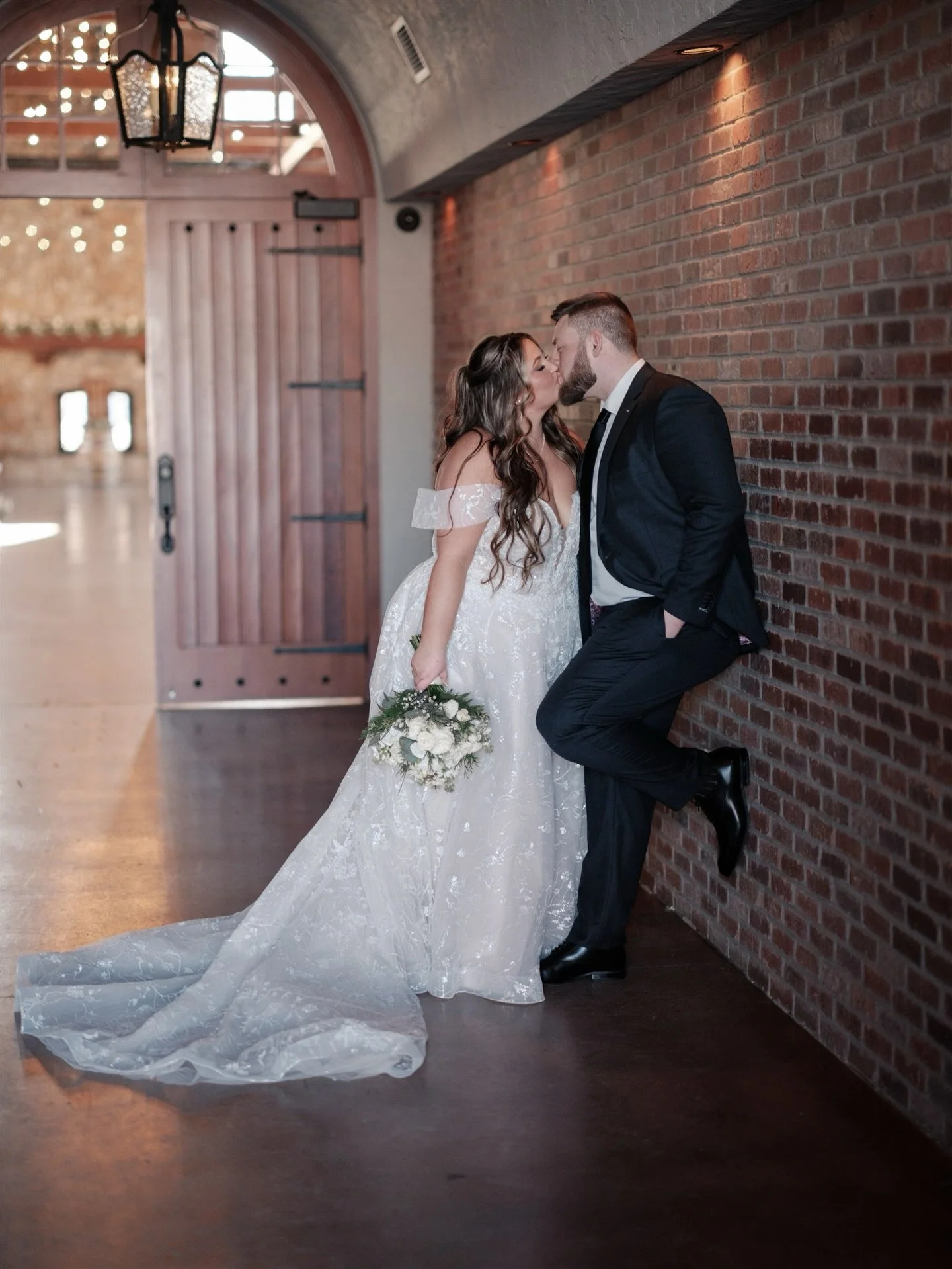 Aren &amp; Haley 💍 January 31, 2026 

A beautiful start to the 2026 wedding season. 

Venue @thepavilionatorchardridgefarms 
Floral @eventfloralinc 
Make up @beautiful.leigh 

#badamsphotography #illinoisweddingphotographer #rockfordweddingphotograp