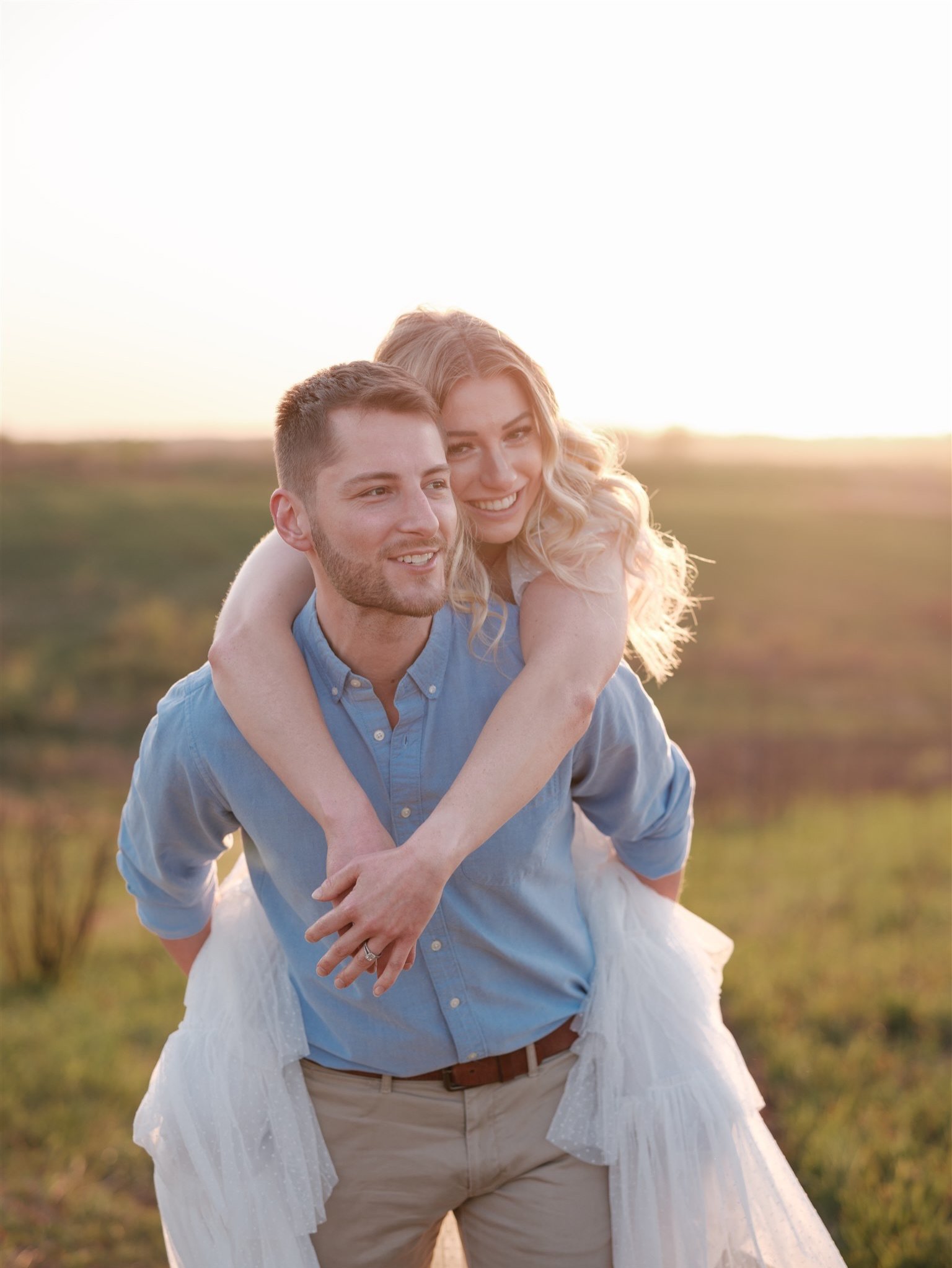 Katie &amp; Jacob 💍 Engaged ❤️ 

#badamsphotography #illinoisweddingphotographer #rockfordillinoisphotographer