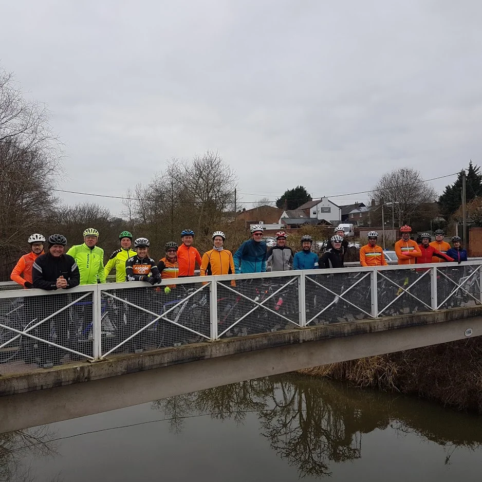 Not A Bridge Too Far for this lot, more like A Bridge Halfway. L to R: Simon, Graham, Dave, Phil, Katie, Becky, Dave, Jochen, Steve, Mike, Bennet, Lee, Carl, Christian, Mark, Russell, Andrew, Vikki. What a team!