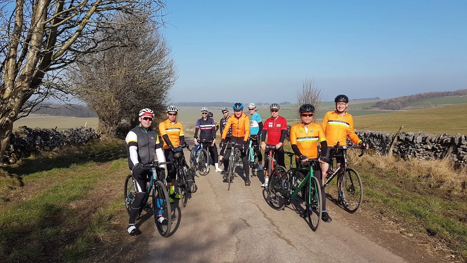 Simon, Christian, Elliot, Vikki, Paul, Dave, Steve, Matt, Mike, Steve at approx Mile 28.
