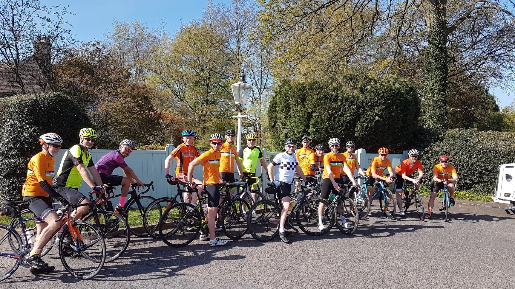 Larks and Larklings mingle in South Park with the casual disregard for rank and formality that has become a defining characteristic of these rides. L to R: Greg, Ewan, Bennet, Dave W, Christian, Eddie, Andrew, Pete, Ian, Steve, Elliot, Russell, Mark, Paul, Dave H.