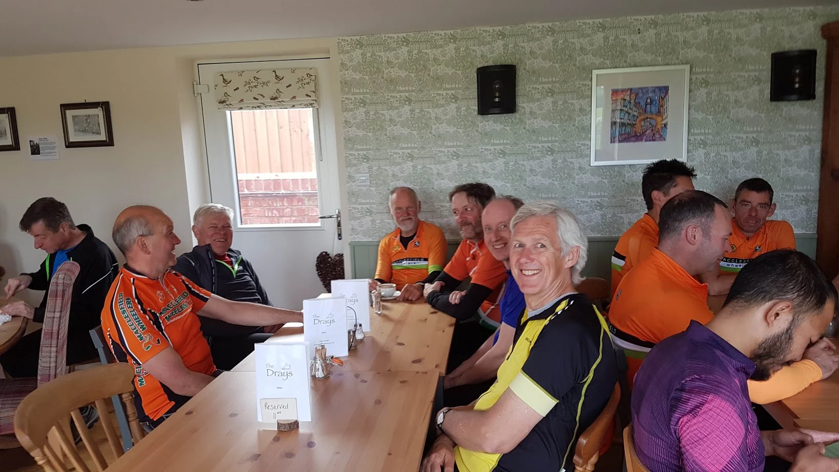 Cafe full of Larks & Larklings.