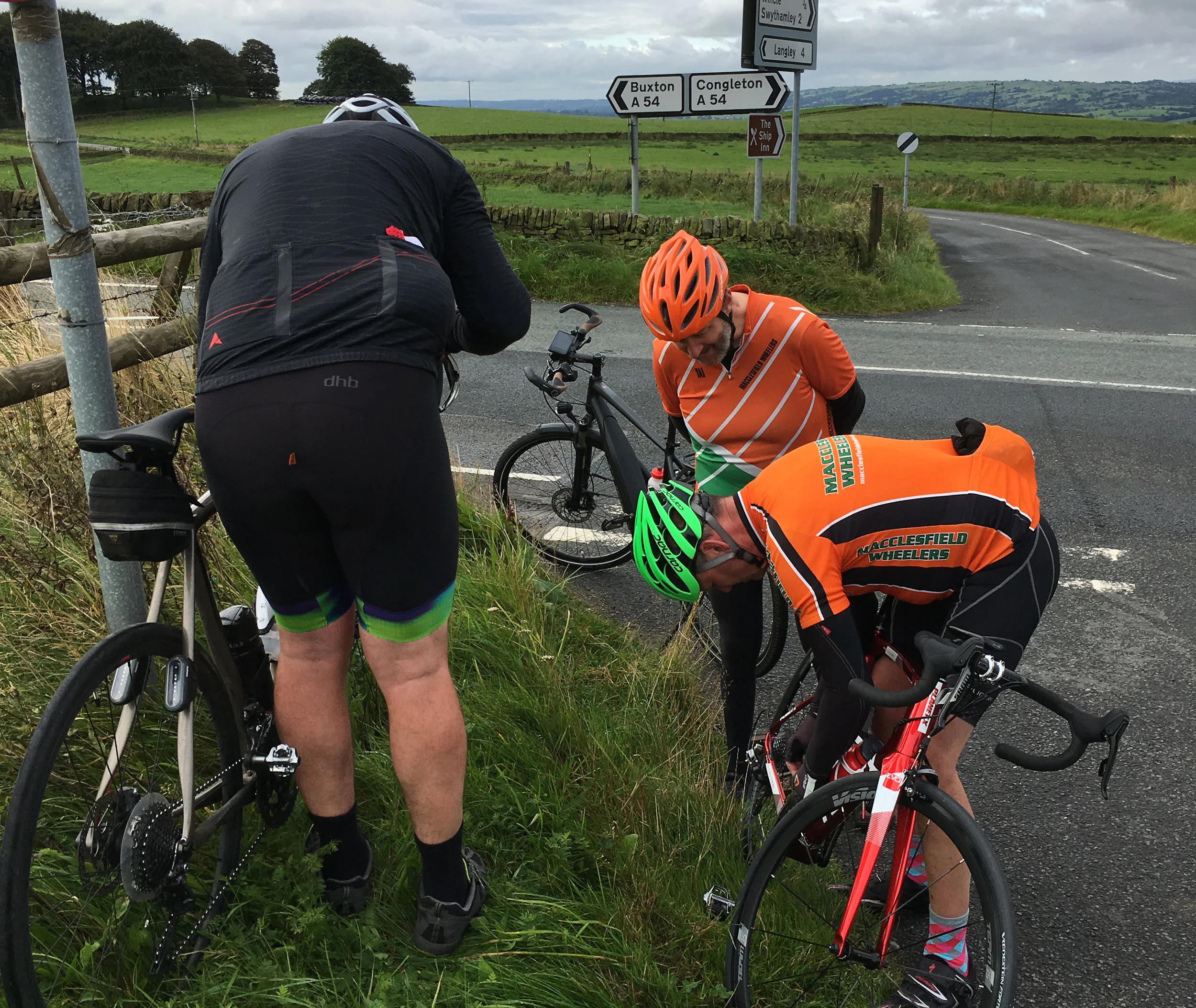 Larkling: Hassop Station