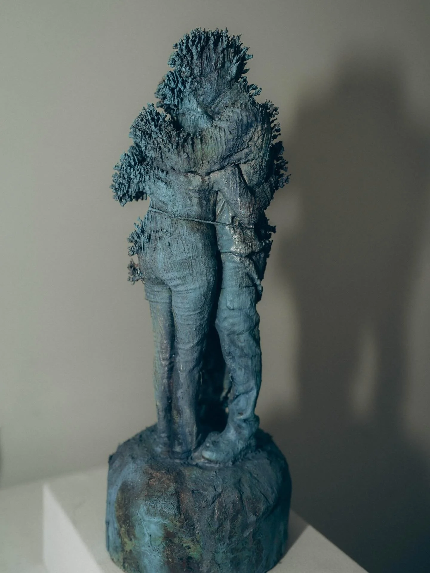 Jason deCaires Taylor is a British sculptor, environmentalist, and underwater photographer. 
He has been scuba diving since age 18 and became a certified instructor in 2002.
Jason is renowned for his underwater sculptures that evolve into artificial