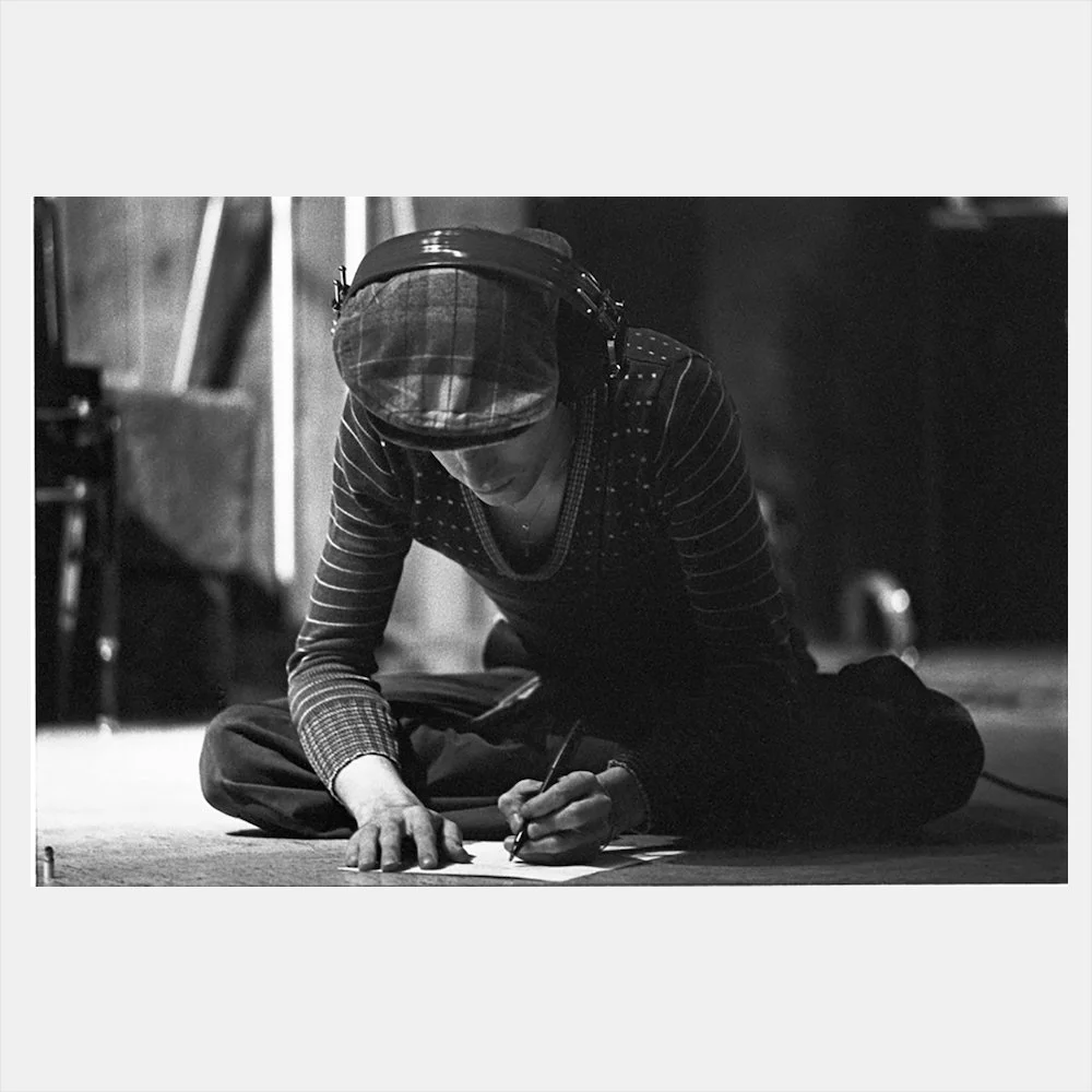 Writing Lyrics (MAC024)