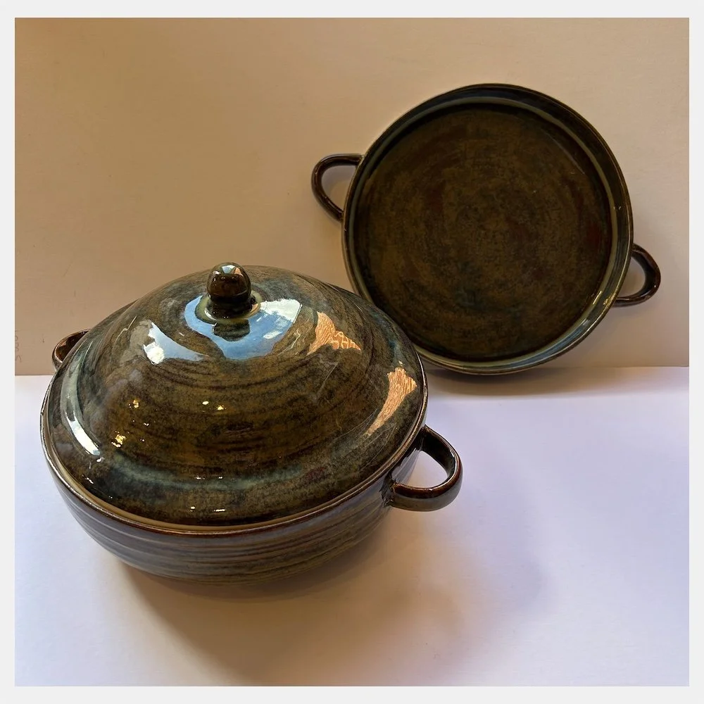 pot with lid and serving dish 2.jpg