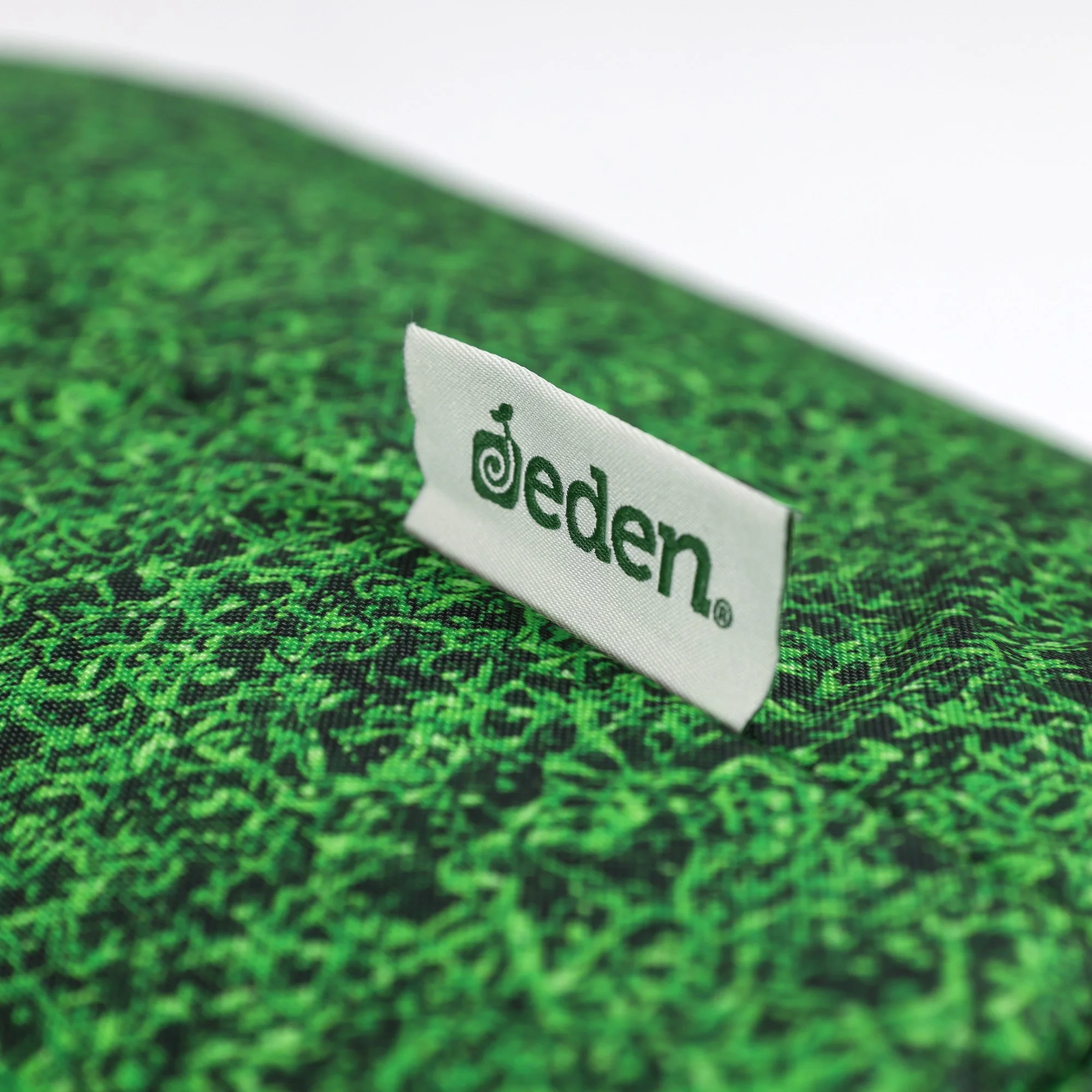 ED4BUN-GRASS_DETAIL_2000.jpg