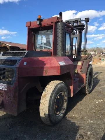 Taylor Forklift Right Side #2529.jpg