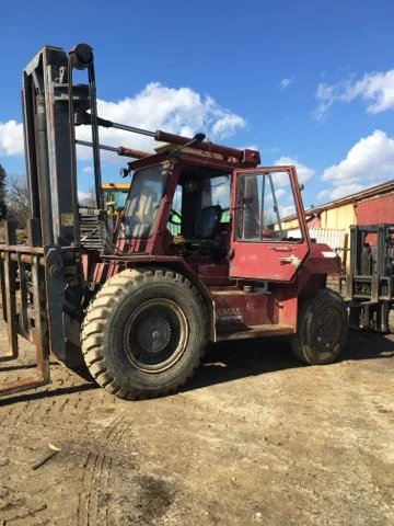 Taylor Forklift #2529.jpg