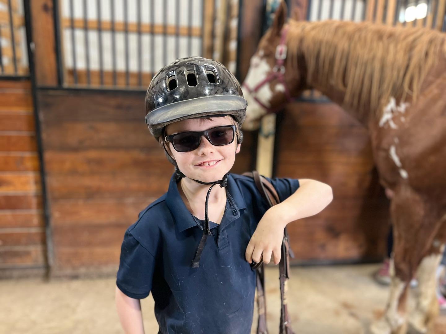 Forgive my tangent away from yarn for a moment- no sheep or yak at this farm but lots of horses! Yesterday our kids were each gifted a riding lesson at @redgateriding in #rochestermn and it was AMAZING! Katie is a fantastic, fun, gifted, kind instruc