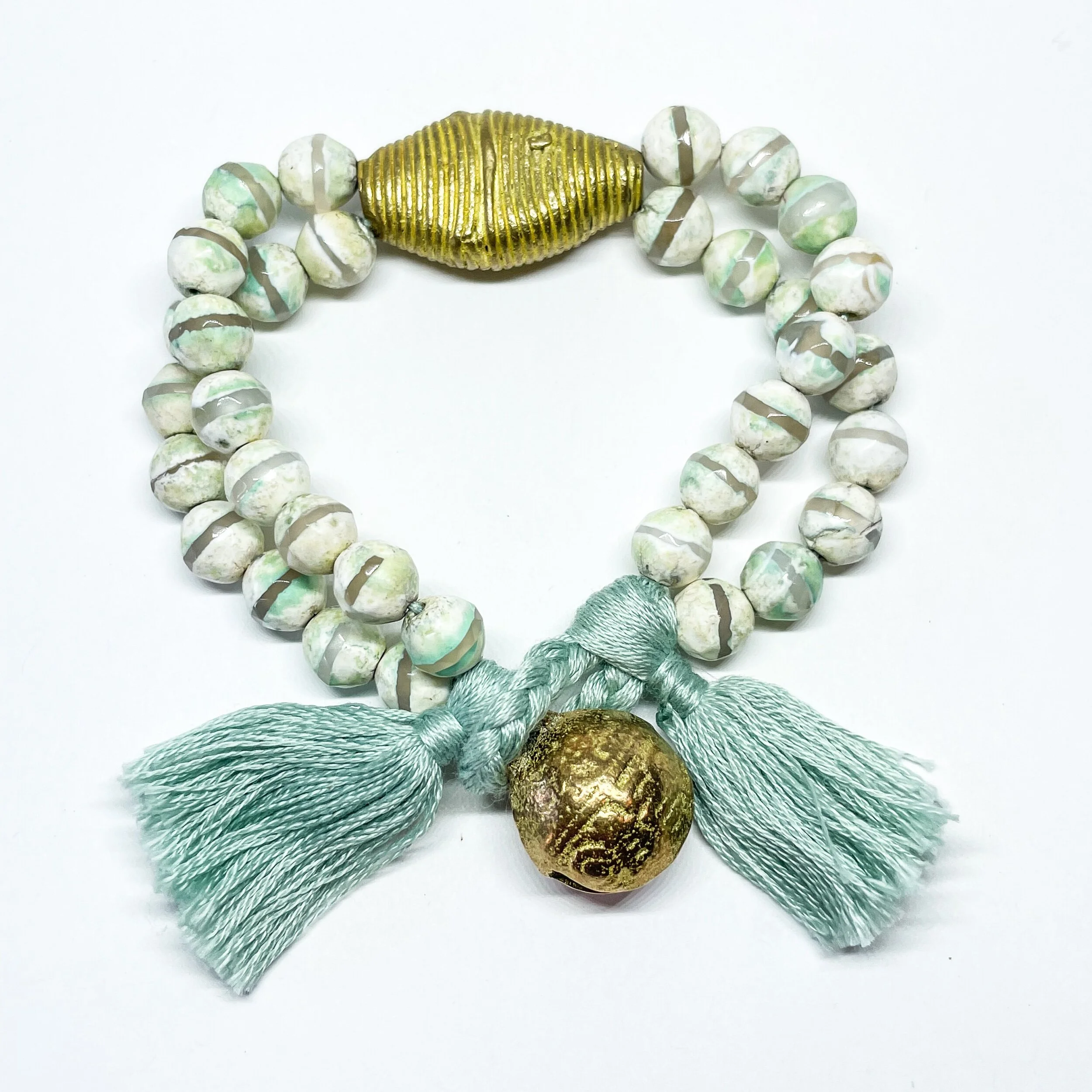 4EE3A057-961C-4E38-94B2-C11598A28B60