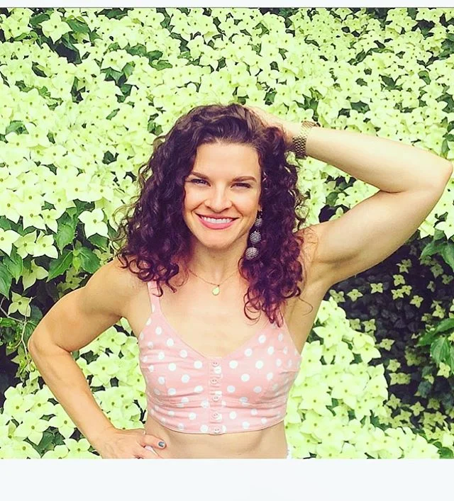 Awkwardly posing next to beautiful foliage. &mdash;&mdash;&mdash;&mdash;&mdash;&mdash;&mdash;&mdash;&mdash;&mdash;&mdash;&mdash;&mdash;&mdash;&mdash;&mdash;&mdash;&mdash;&mdash;&mdash;&mdash;&mdash;&mdash;&mdash;
#yayforspring #flowersinbloom #lilsqu