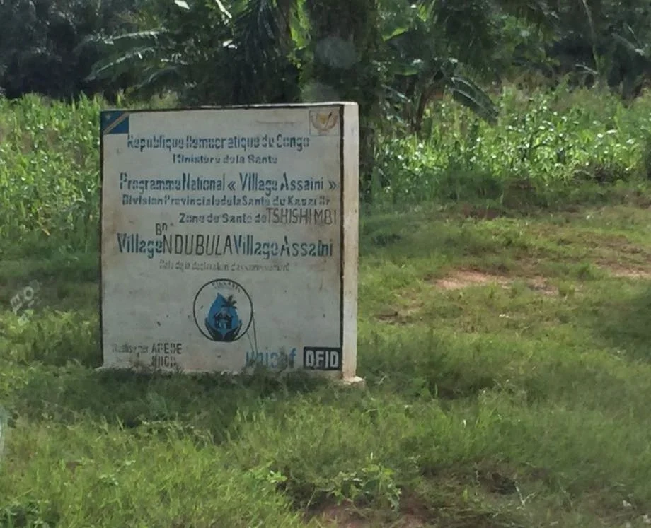 fieldworkd sign.jpeg