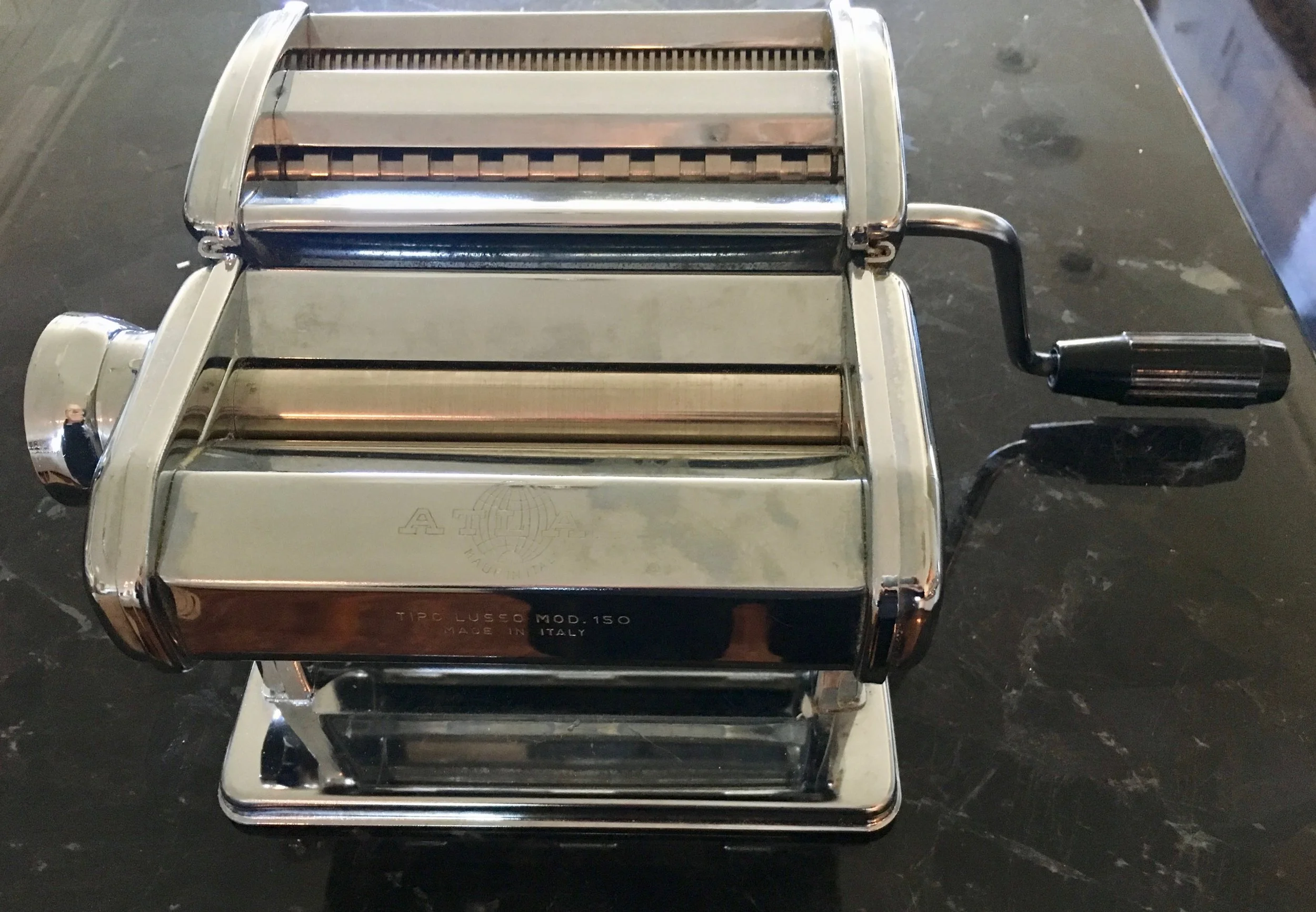 Fettuccine cut at roller handle