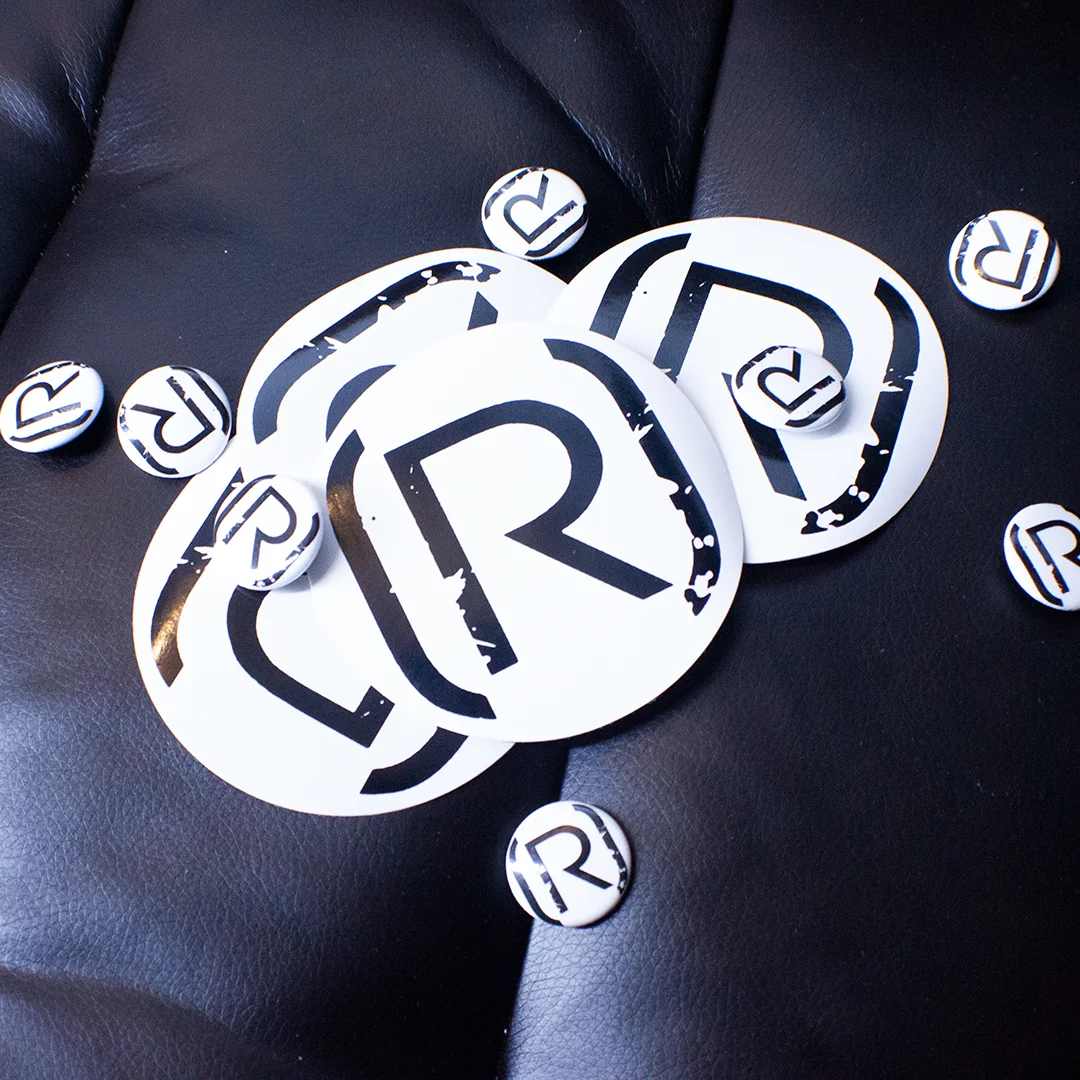 (R) Stickers
