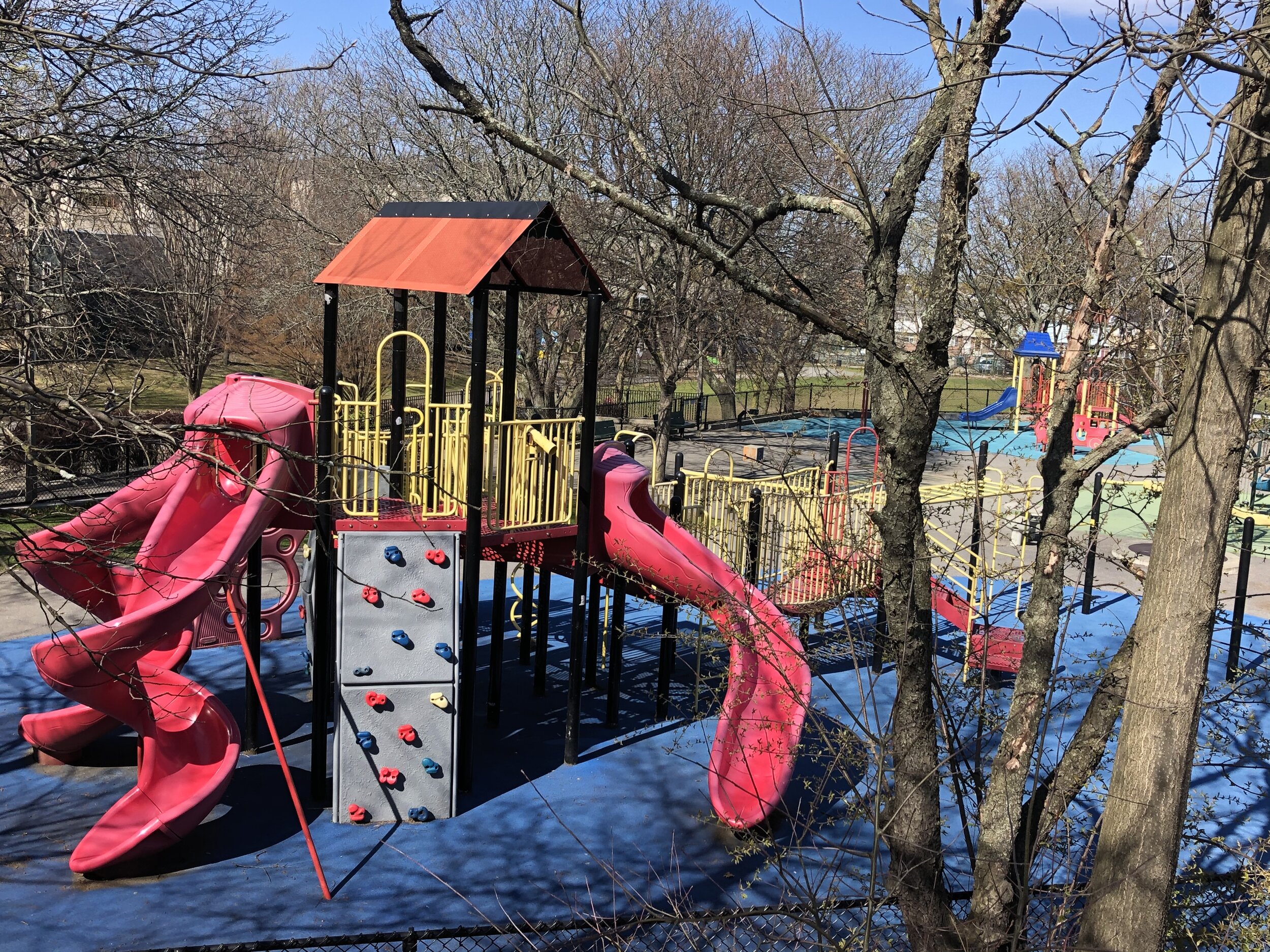 Playgrounds In Pictures: Stanley A. Ringer Playground (Allston)