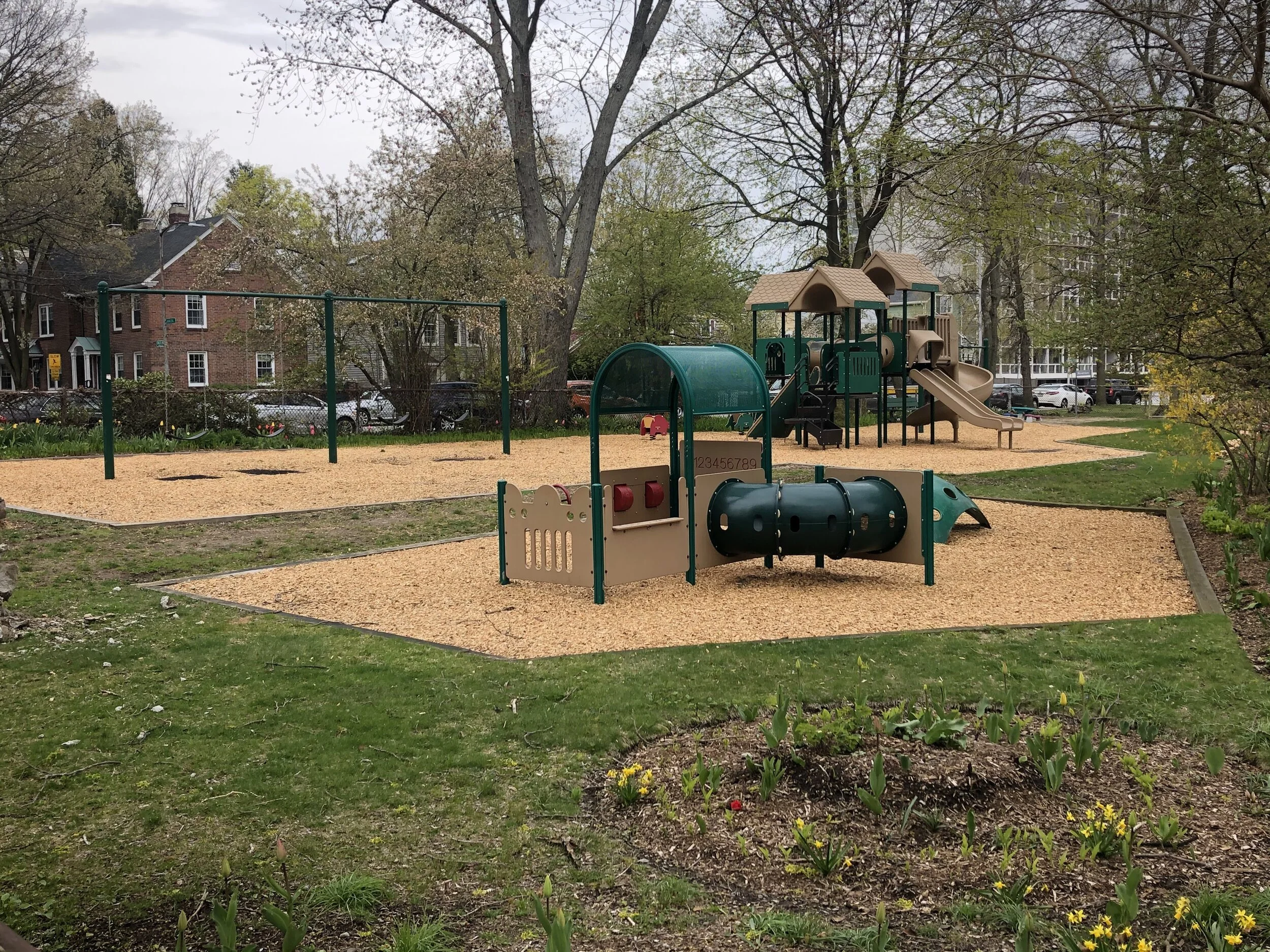 Playgrounds In Pictures: Sekler Playground (Cambridge)