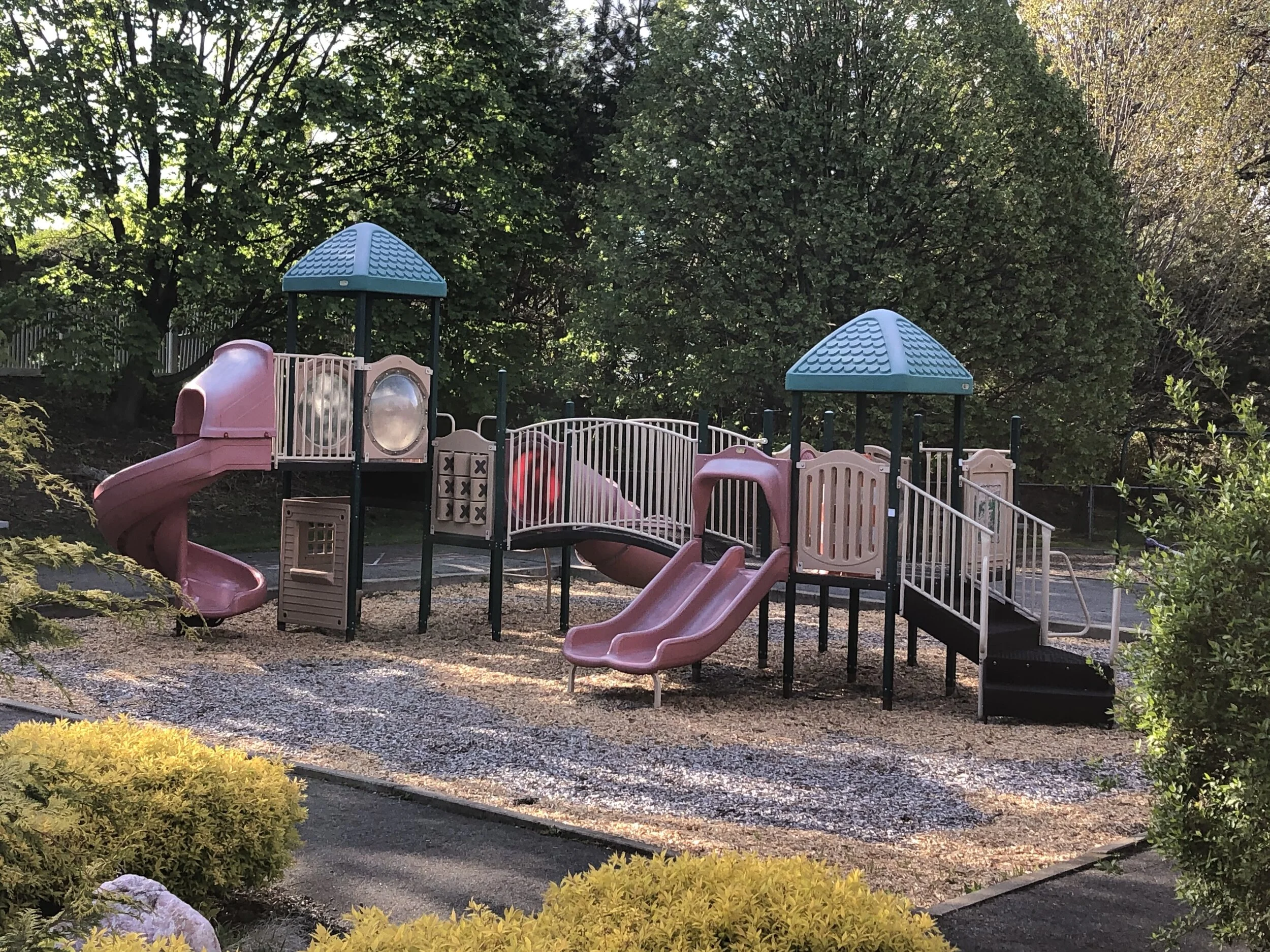 Playgrounds in Pictures: Richard J. Forte Memorial Playground and Park (Newton MA) 